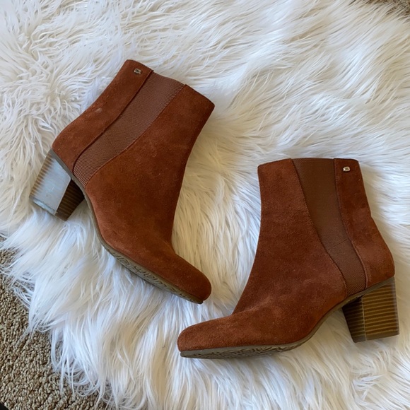 Bandolino Shoes - 🤘🏼 bandolino rust suede leather ankle boot